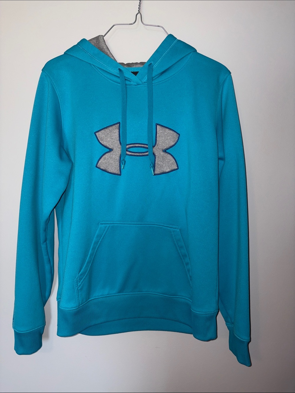 Under Armour Turquoise Hoodie with Gray Logo Medium
